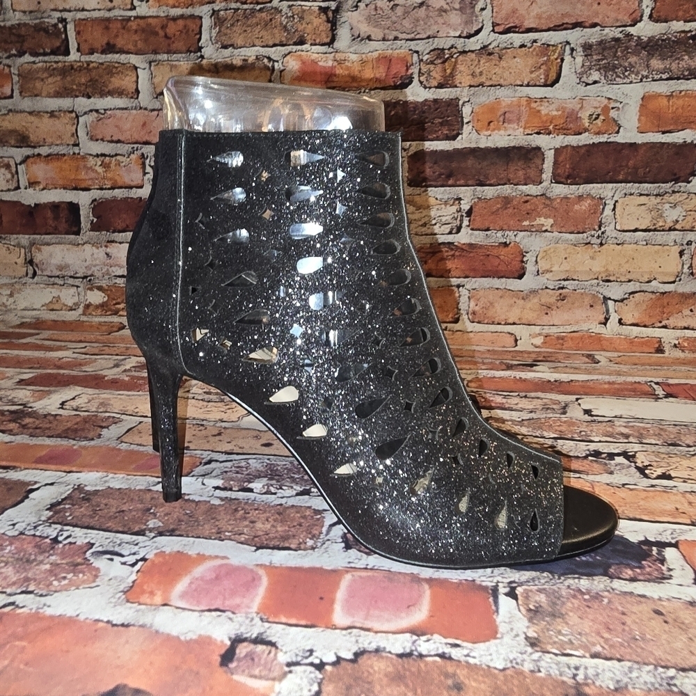 Nine West Black Sparkly cut out Heeled Boots Size 9 Rilynno